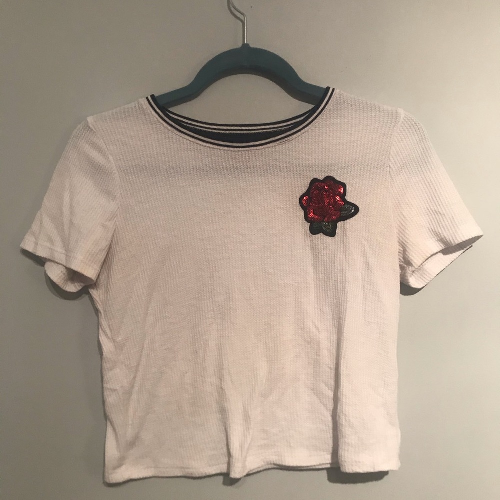 hollister white short sleeve shirt